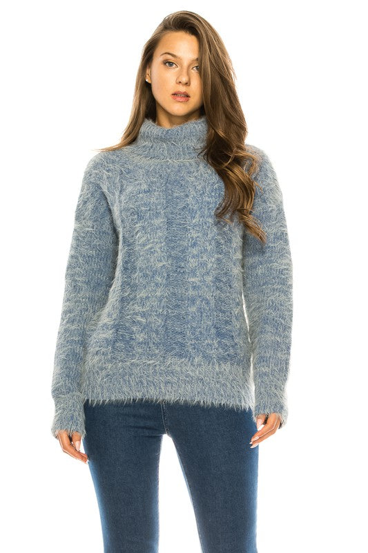 FUZZY CABLE TURTLE NECK SWEATER