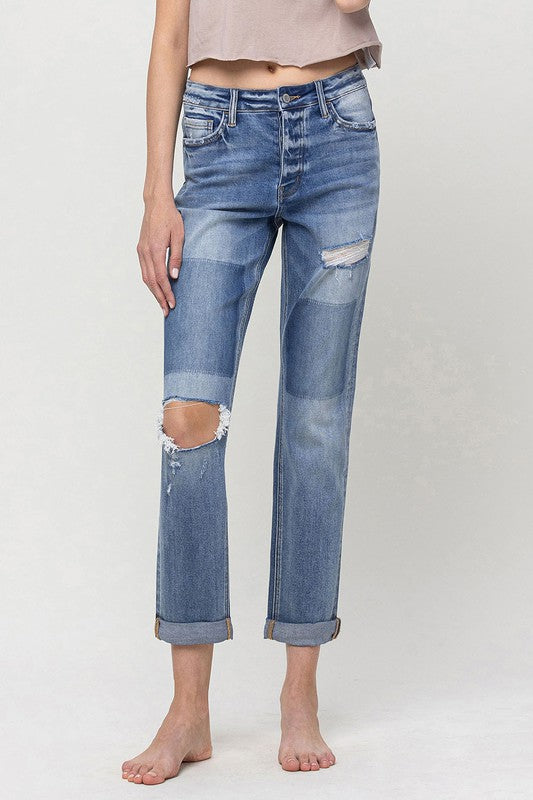 MID RISE CUFFED BOYFRIEND JEANS