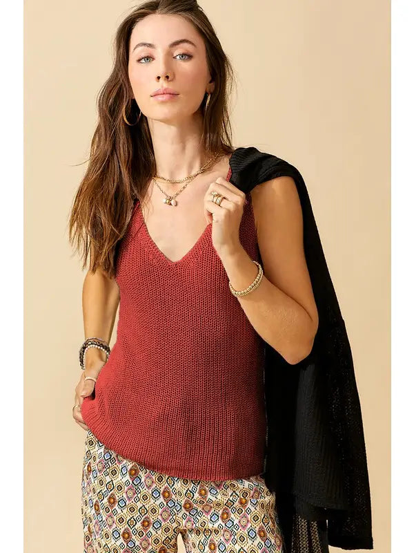 MANDIE KNIT SLEEVELES TOP