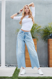 HIGH RISE DISTRESSED SLOUCHY HORSEHOE JEANS