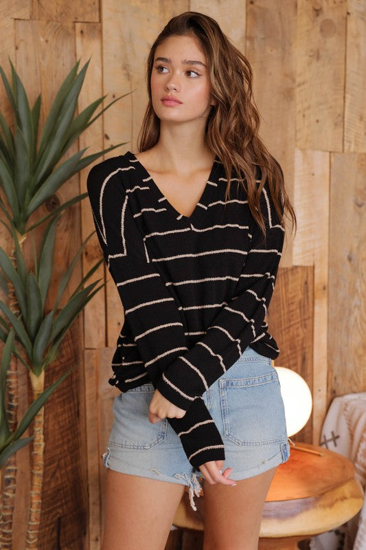 TERAN STRIPE V NECK DROP SHOULDER TOP