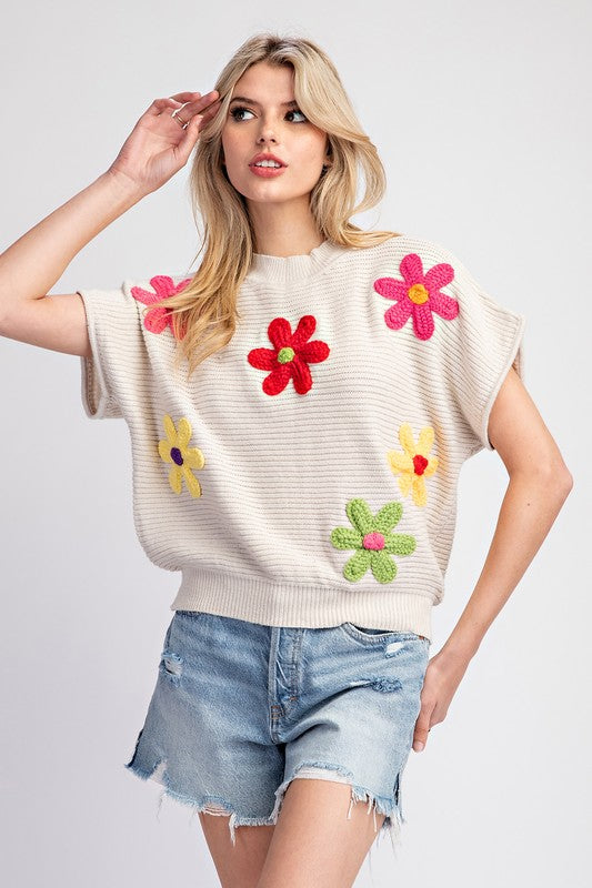 CARLEY SHORT SLEEVE FLOWER SWEATER