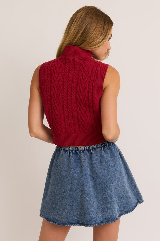 OLIVIA SLEEVELESS MOCK NECK SWEETHEART TOP