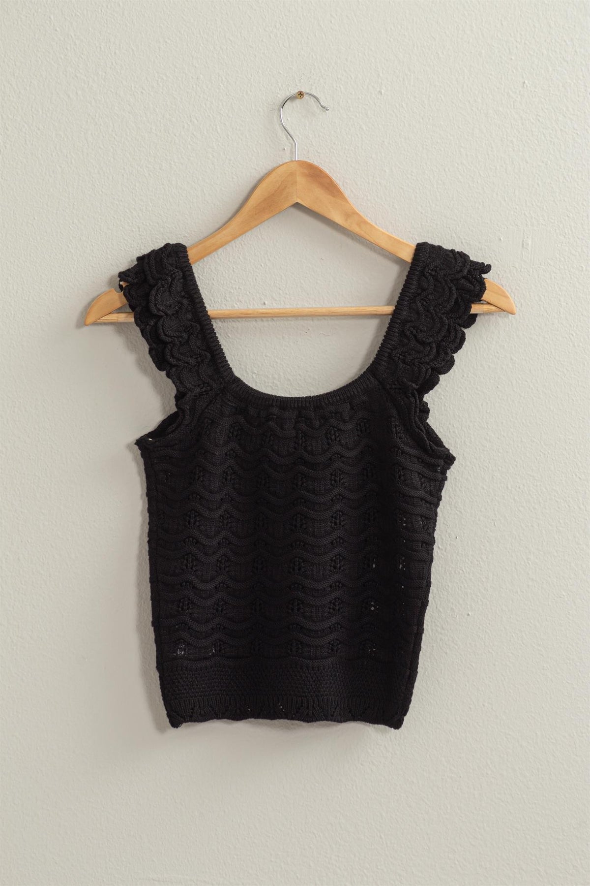 SCALLOPED KNIT CROP TOP